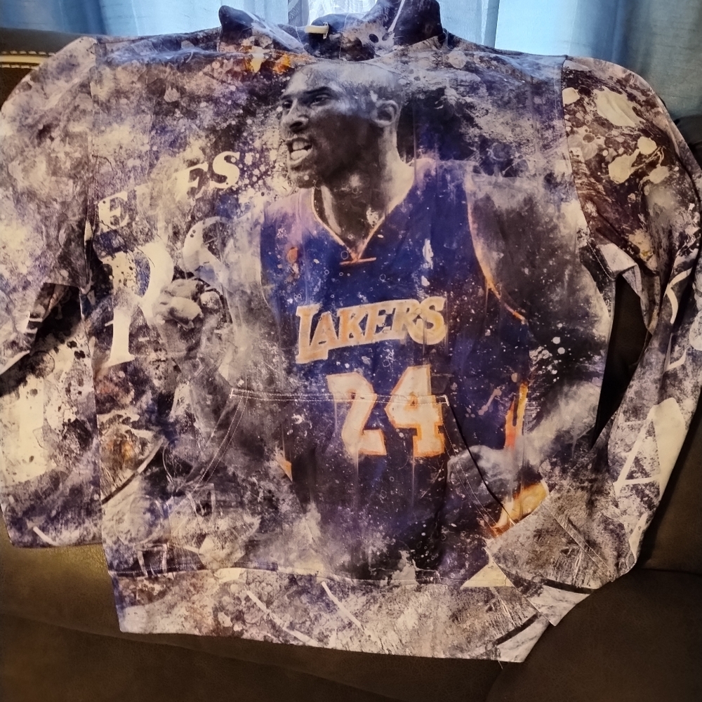 3 New Kobe Bryant Sweatshirts/Hoodies